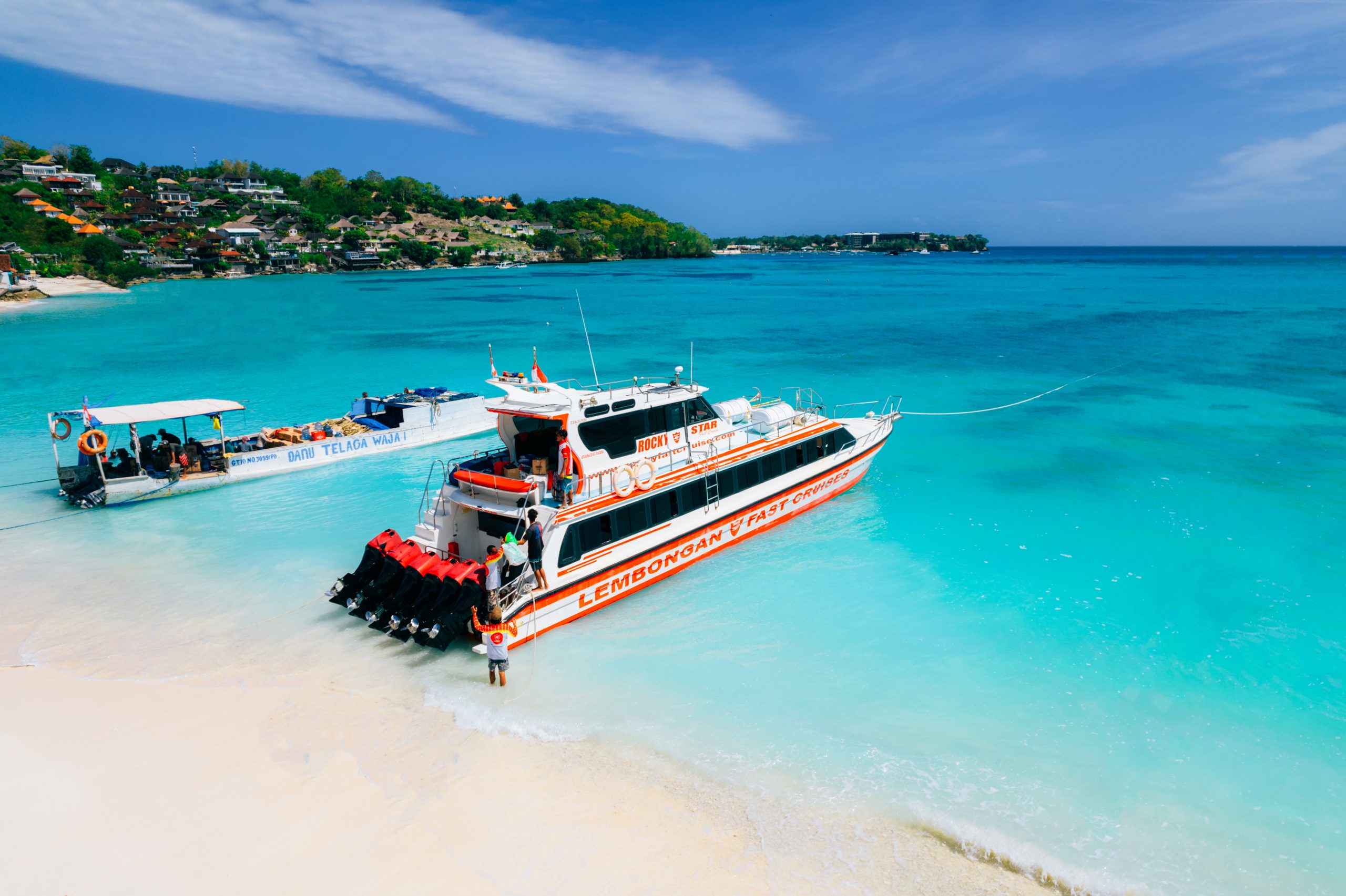 rocky lembongan fast cruise harbour